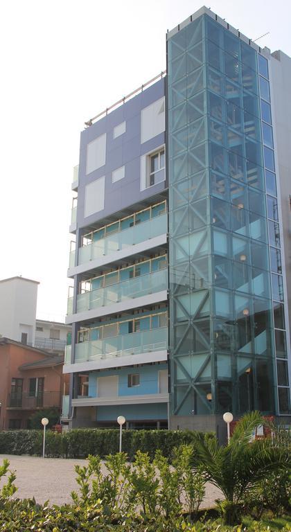 Residenza Edda Lägenhet Lignano Sabbiadoro Rum bild