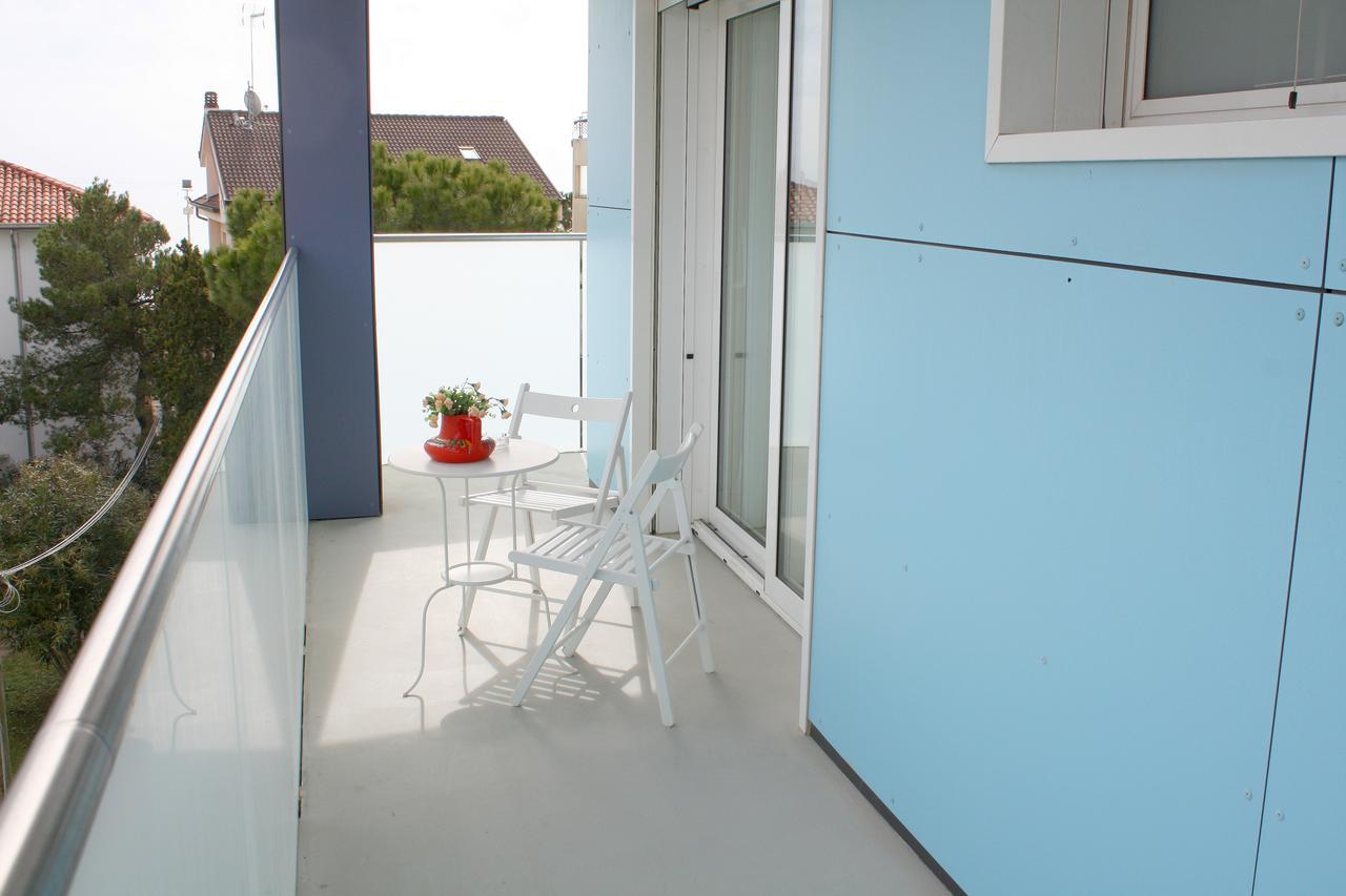 Residenza Edda Lägenhet Lignano Sabbiadoro Exteriör bild