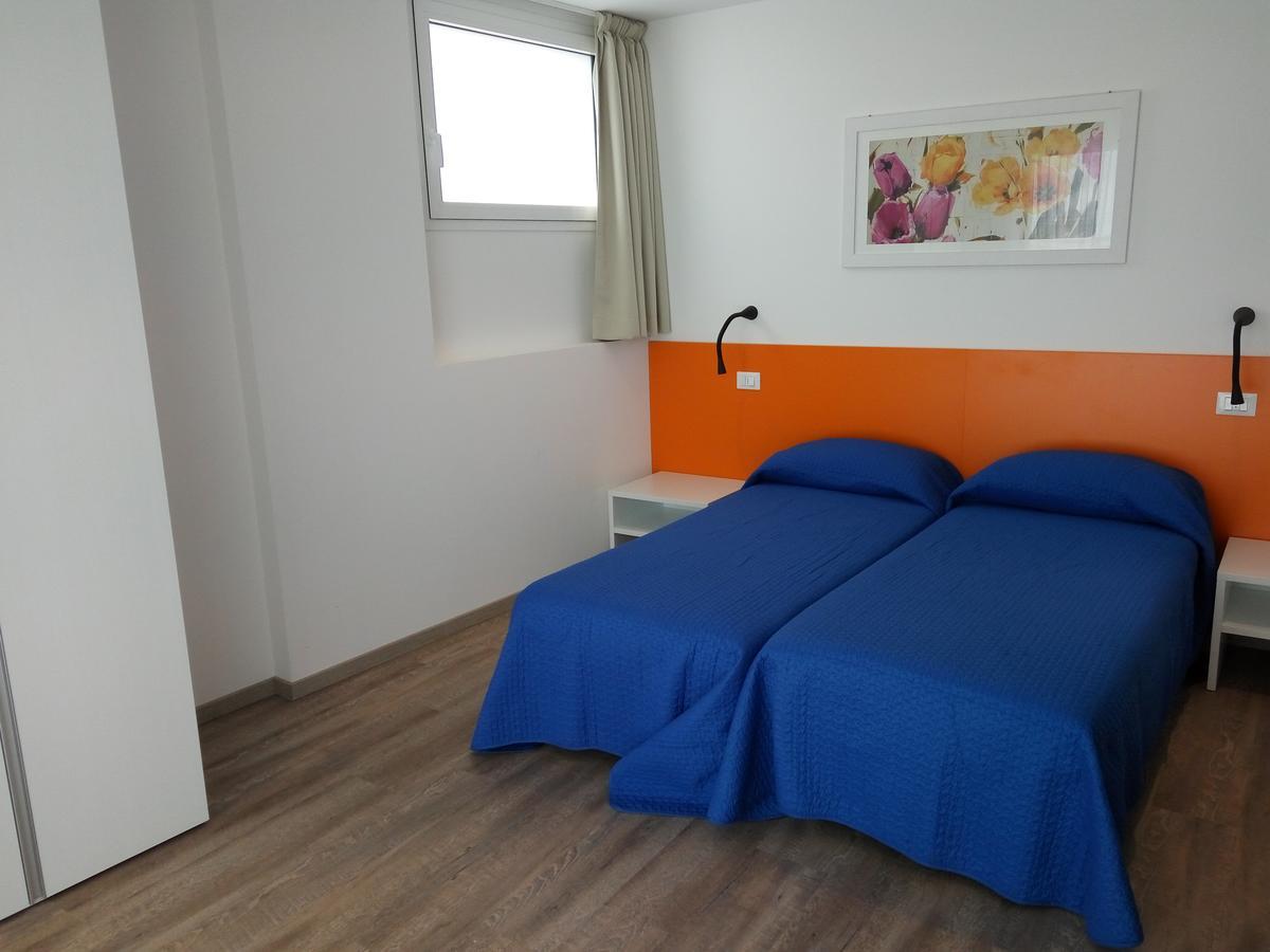Residenza Edda Lägenhet Lignano Sabbiadoro Exteriör bild